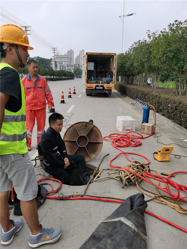 老街街道翻衬法管道修复技术主要工序