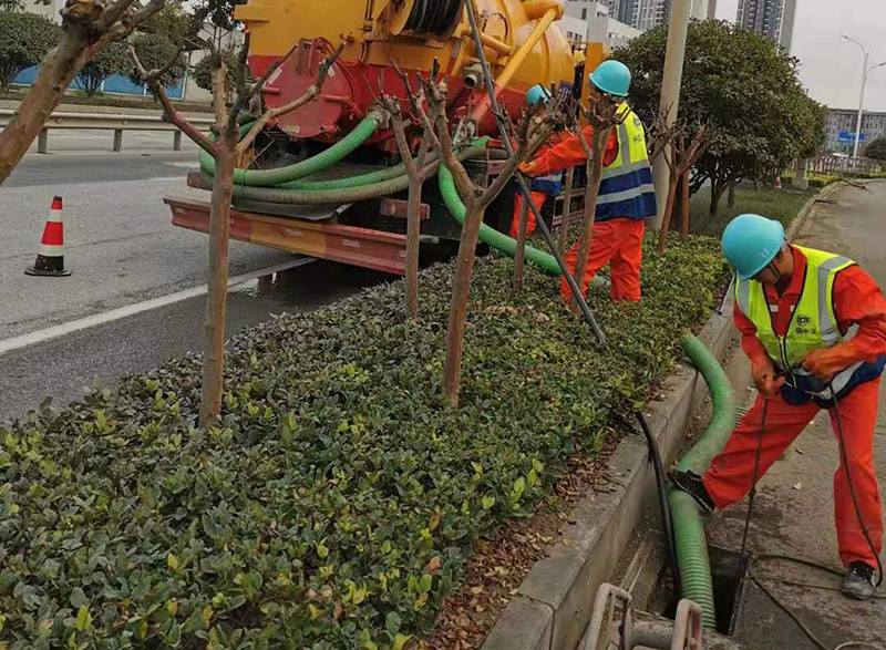老街街道市政管道清淤